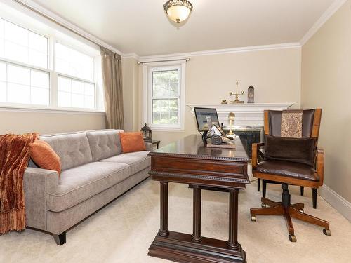 20 Regent Street, Amherst, NS - Indoor Photo Showing Living Room