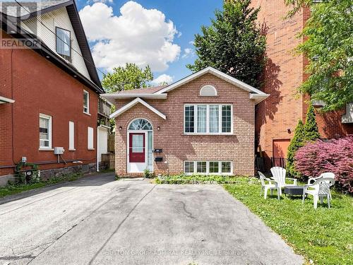 150 CENTRE STREET S  Oshawa, ON L1H 4A4