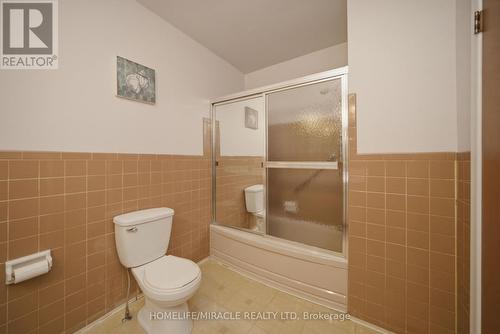 7089 Landen Court, Mississauga, ON - Indoor Photo Showing Bathroom
