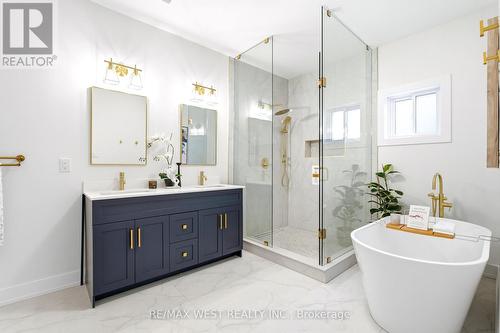 3163 Rolling Stone Court, Mississauga, ON - Indoor Photo Showing Bathroom