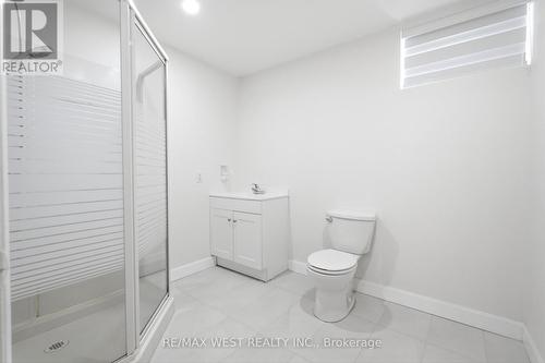 3163 Rolling Stone Court, Mississauga, ON - Indoor Photo Showing Bathroom