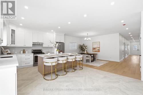 3163 Rolling Stone Court, Mississauga, ON - Indoor Photo Showing Kitchen