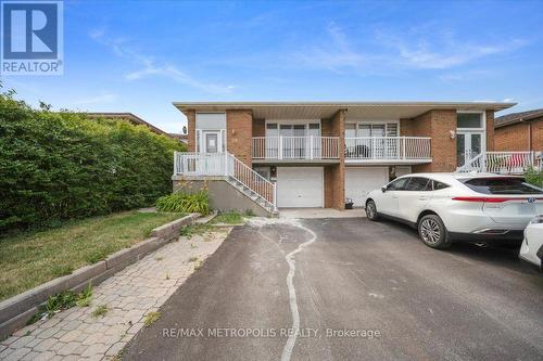 39 JELLICOE CRESCENT  Brampton, ON L6S 3H7