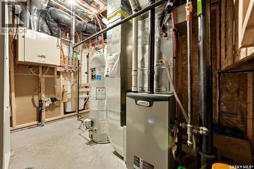 4354 Green Olive Way E, Regina, SK - Indoor Photo Showing Basement
