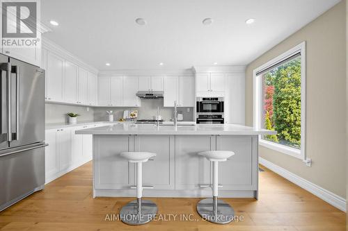 68 Aitken Circle, Markham, ON - Indoor Photo Showing Kitchen With Upgraded Kitchen