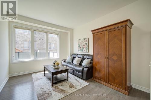 77 Mccague Avenue, Richmond Hill, ON - Indoor Photo Showing Living Room