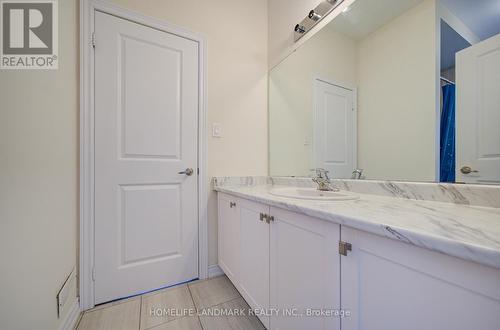 77 Mccague Avenue, Richmond Hill, ON - Indoor Photo Showing Bathroom