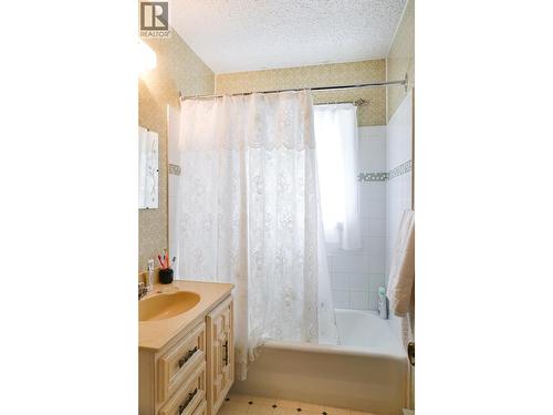 5 Grebe Street, Kitimat, BC - Indoor Photo Showing Bathroom