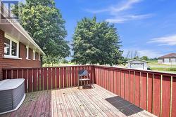 Spacious deck for entertaining or just sitting out - 