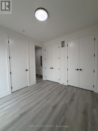155 Everett Common, St. Catharines, ON - Indoor Photo Showing Garage