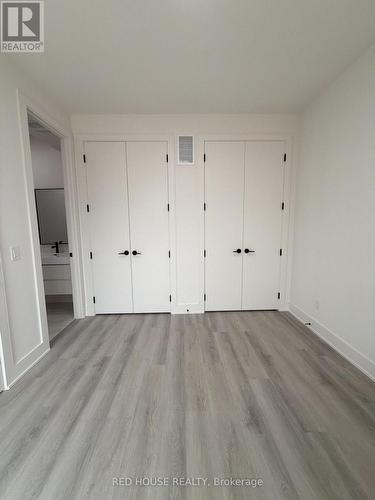 155 Everett Common, St. Catharines, ON - Indoor Photo Showing Garage