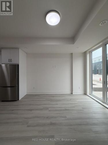 155 Everett Common, St. Catharines, ON - Indoor Photo Showing Other Room