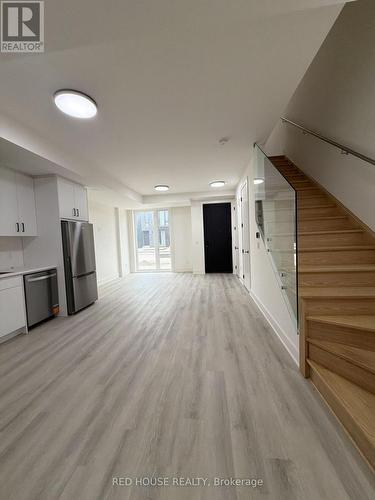 155 Everett Common, St. Catharines, ON - Indoor