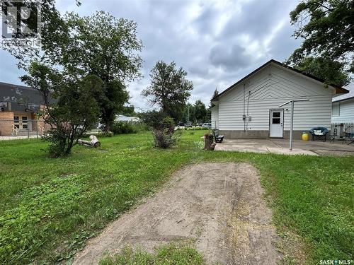 806 5Th Avenue Sw, Moose Jaw, SK - Outdoor