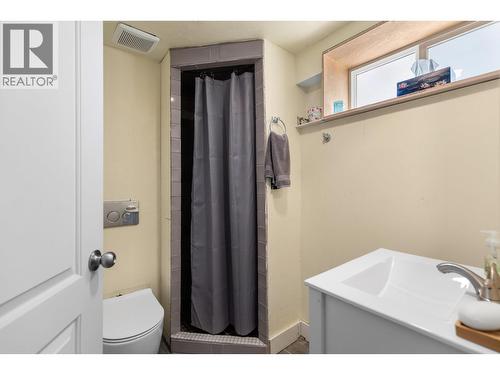 1036 Sackner Road, Vanderhoof, BC - Indoor Photo Showing Bathroom