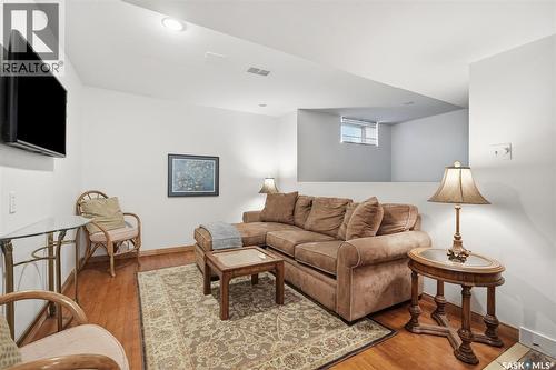 720 Temperance Street, Saskatoon, SK - Indoor Photo Showing Living Room
