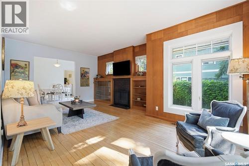 720 Temperance Street, Saskatoon, SK - Indoor Photo Showing Living Room