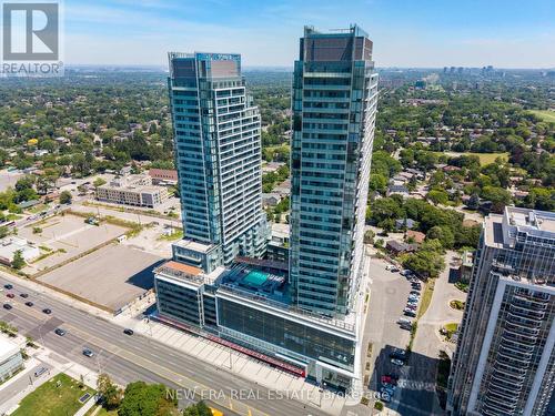 N433 - 7 GOLDEN LION HEIGHTS  Toronto, ON M6R 2J3
