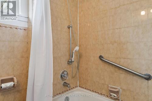 1272 Kelly Road, Mississauga, ON - Indoor Photo Showing Bathroom