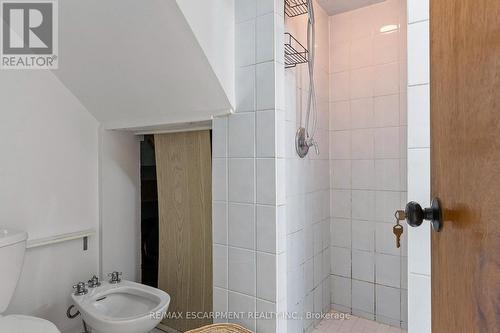 1272 Kelly Road, Mississauga, ON - Indoor Photo Showing Bathroom