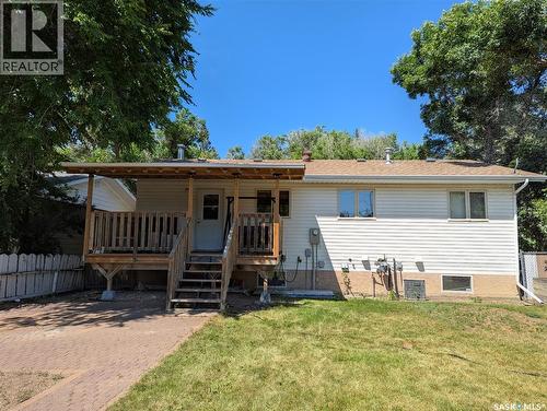 208 Herbert Street, Maple Creek, SK - Outdoor