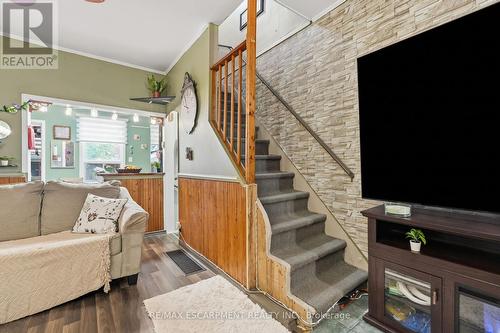 182 Cavell Avenue, Hamilton, ON - Indoor