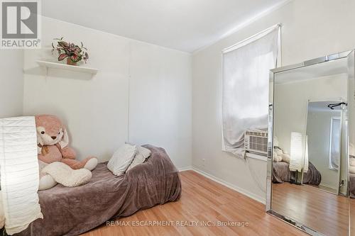 182 Cavell Avenue, Hamilton, ON - Indoor