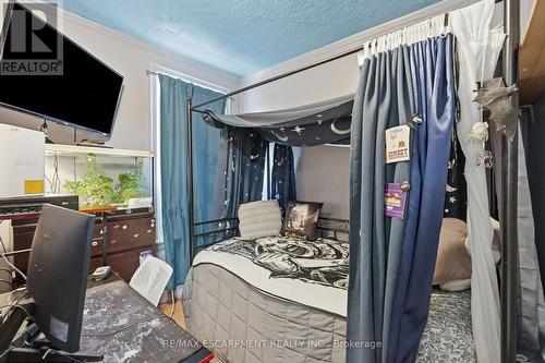 182 Cavell Avenue, Hamilton, ON - Indoor