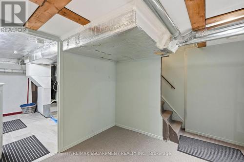 182 Cavell Avenue, Hamilton, ON - Indoor