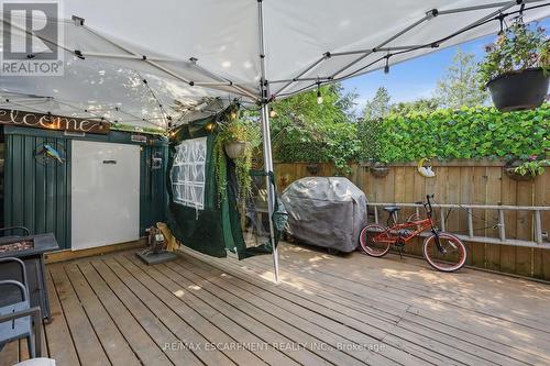 182 Cavell Avenue, Hamilton, ON - Outdoor With Exterior