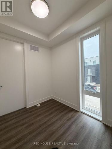 171 Everett Common, St. Catharines, ON - Indoor Photo Showing Other Room