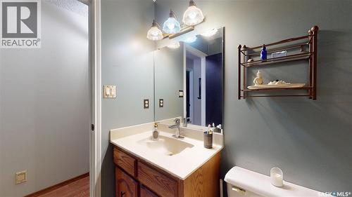 1358 Lakewood Crescent N, Regina, SK - Indoor Photo Showing Bathroom