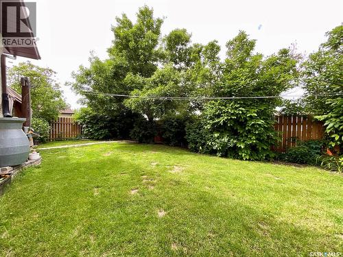 1358 Lakewood Crescent N, Regina, SK - Outdoor