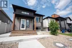 415 McArthur CRESCENT  Saskatoon, SK S7L 6Y3