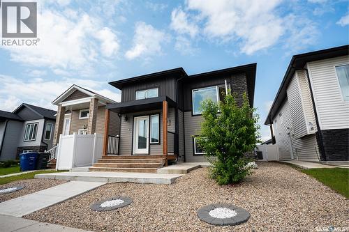 415 Mcarthur Crescent, Saskatoon, SK - Outdoor With Facade