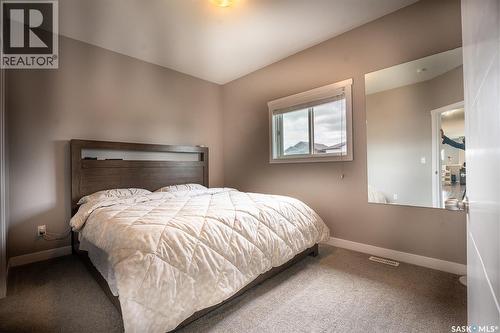 415 Mcarthur Crescent, Saskatoon, SK - Indoor Photo Showing Bedroom