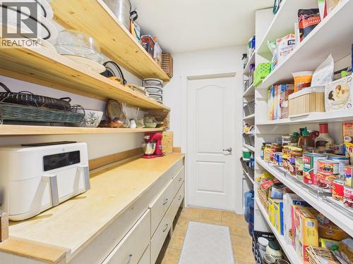 22 Willow Crescent, Osoyoos, BC - Indoor With Storage