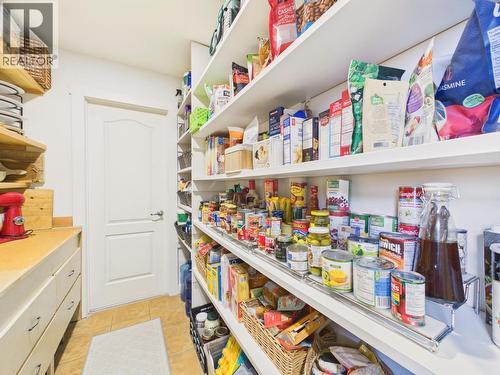 22 Willow Crescent, Osoyoos, BC - Indoor With Storage