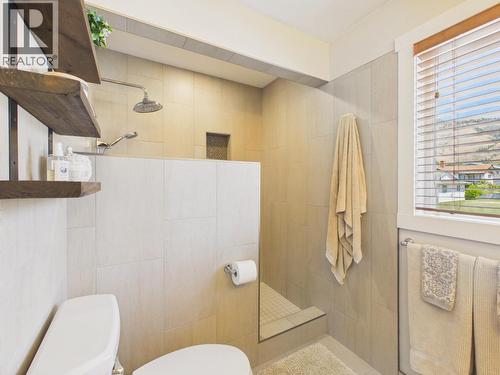 22 Willow Crescent, Osoyoos, BC - Indoor Photo Showing Bathroom