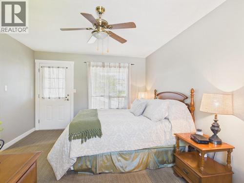 22 Willow Crescent, Osoyoos, BC - Indoor Photo Showing Bedroom