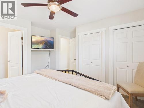 22 Willow Crescent, Osoyoos, BC - Indoor Photo Showing Bedroom