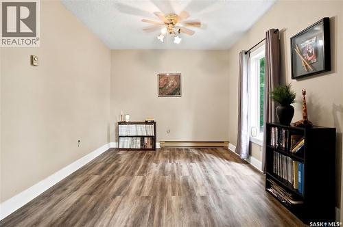 300 Main Street, Dysart, SK - Indoor Photo Showing Other Room