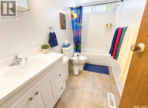 Palliser Lakeview, Diefenbaker Lake, SK - Indoor Photo Showing Bathroom