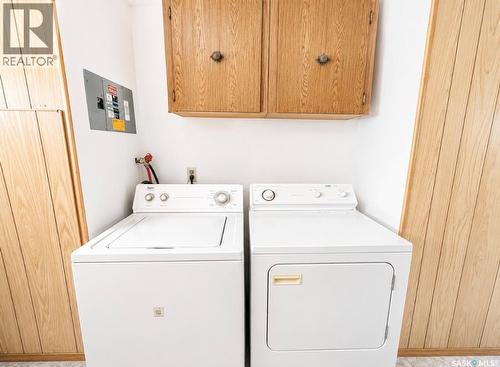 Palliser Lakeview, Diefenbaker Lake, SK - Indoor Photo Showing Laundry Room