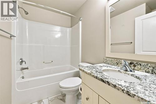 210 1015 Moss Avenue, Saskatoon, SK - Indoor Photo Showing Bathroom