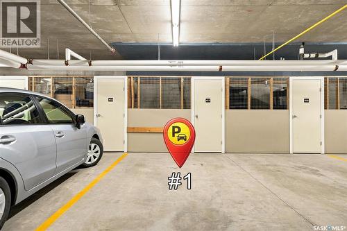 210 1015 Moss Avenue, Saskatoon, SK - Indoor Photo Showing Garage