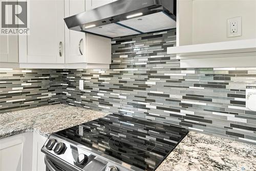210 1015 Moss Avenue, Saskatoon, SK - Indoor Photo Showing Kitchen