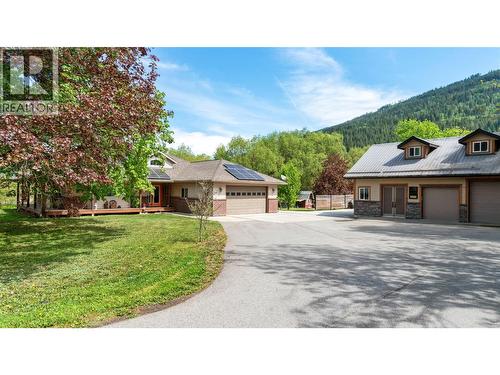 3960 50 Street NE  Salmon Arm, BC V1E 1Y5