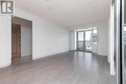 1111 - 525 ADELAIDE STREET Toronto, ON M5V 1T6