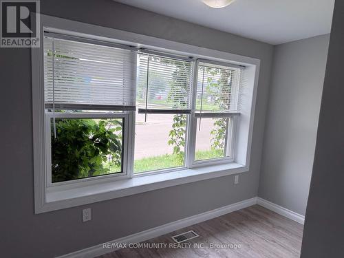 70 Huron Street, Guelph, ON - Indoor Photo Showing Other Room